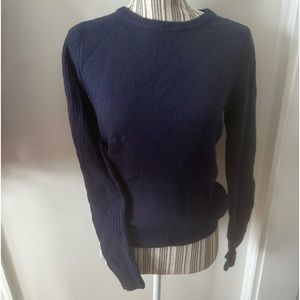 Navy Blue Vineyard Vines Sweater
